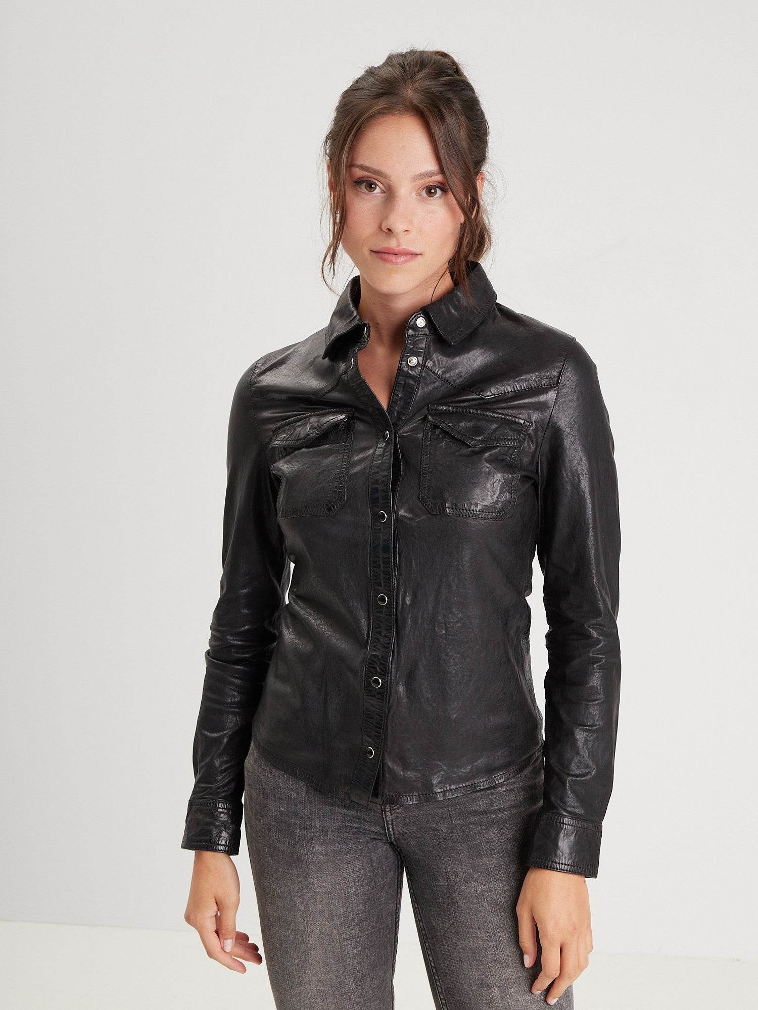 Cecilia - Chemise cuir femme - Accueil