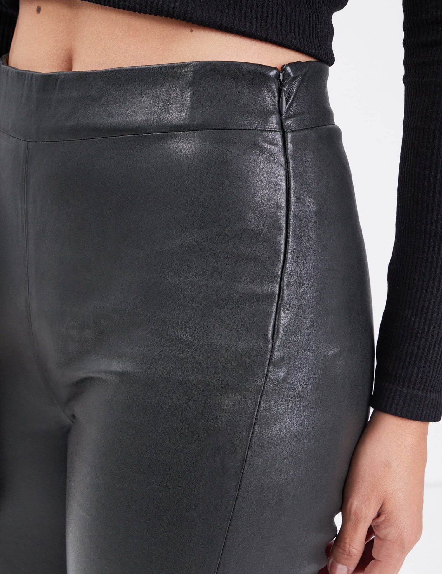 Suzana - Pantalon cuir femme - Accueil