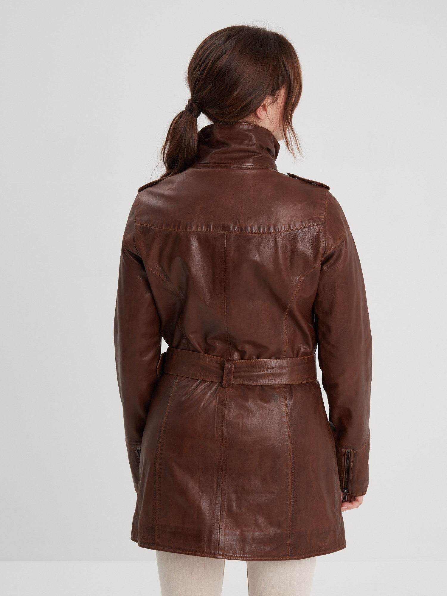 Le manteau effet cuir vieilli revers moutonnés | ICHI | Manteaux de Le manteau effet cuir vieilli revers moutonnés | ICHI | Manteaux de
