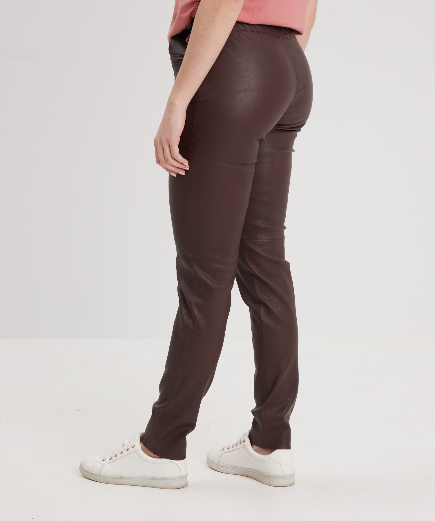 Dina - Pantalon cuir femme - Accueil