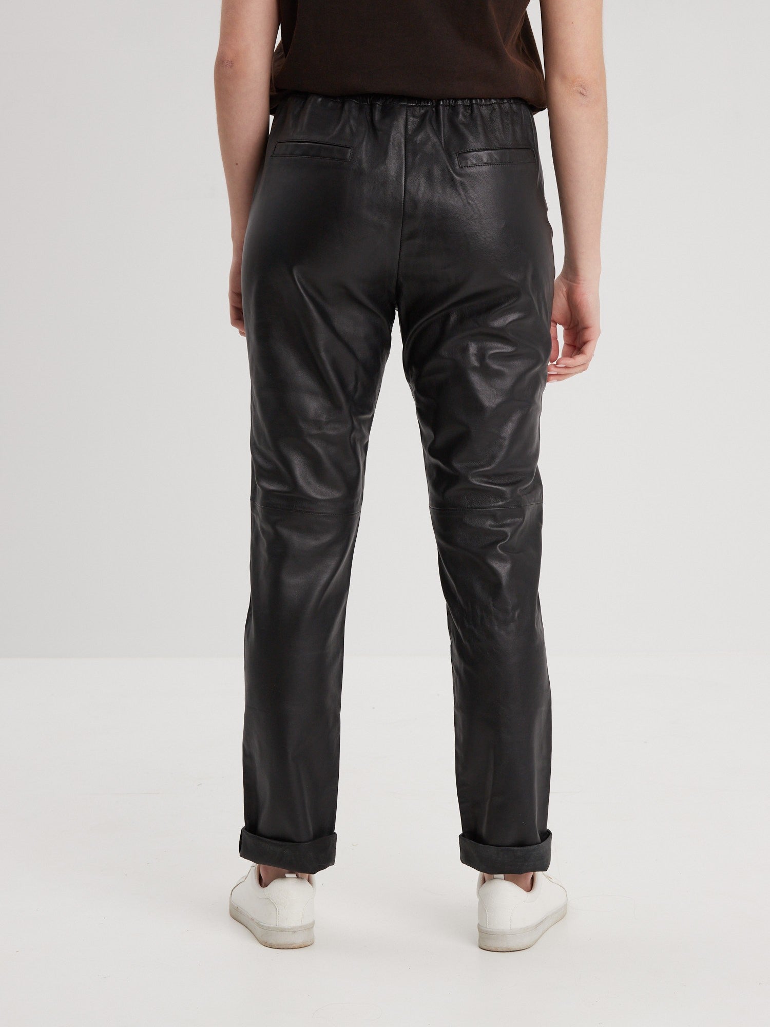 Joy - Pantalon cuir femme - Accueil