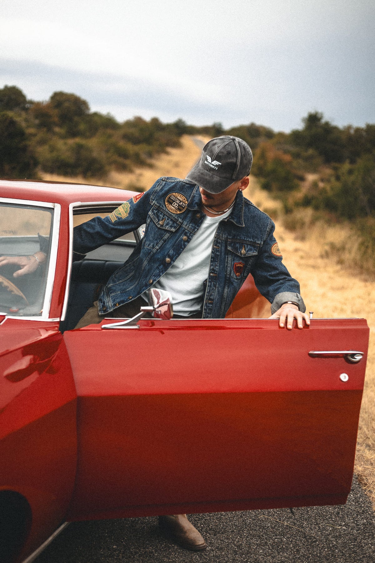 Découvrez la nouvelle collection Automne/Hiver pour homme de la marque DAYTONA 73. Blousons en cuir, vestes, surchemises, t-shirts, pulls, sweats et accessoires.